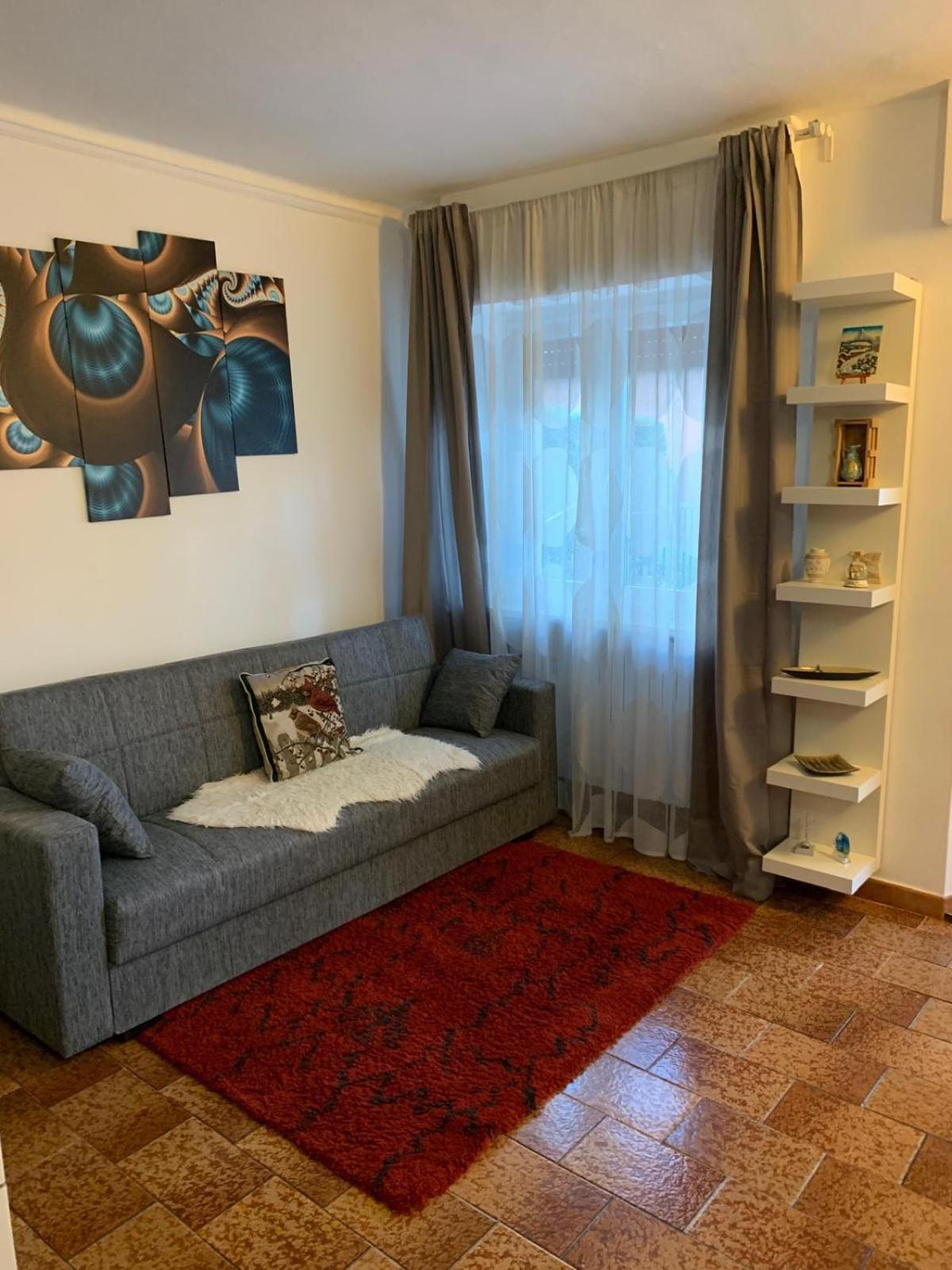 Affitti Liana Apartment Лука Екстериор снимка
