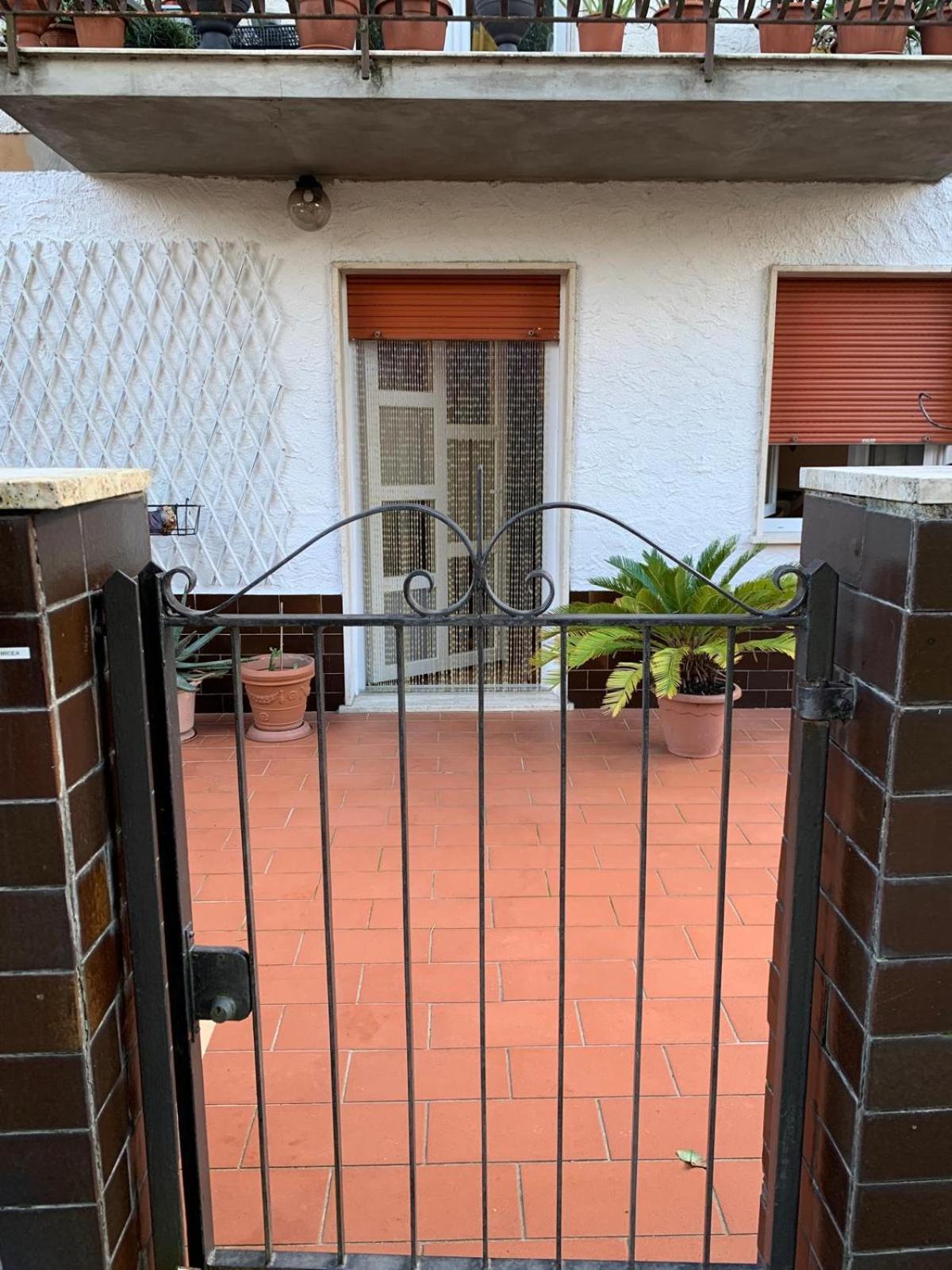 Affitti Liana Apartment Лука Екстериор снимка